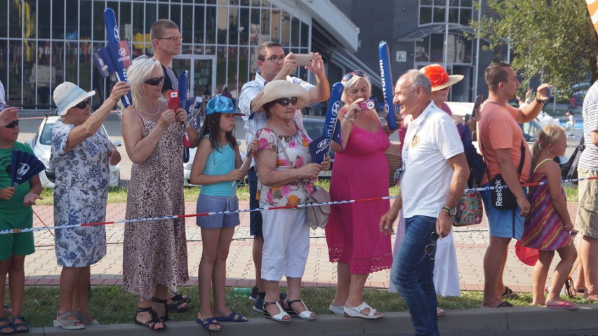 Tour de Pologne 2017 w Jastrzębiu. Kolarze mkną przed siebie