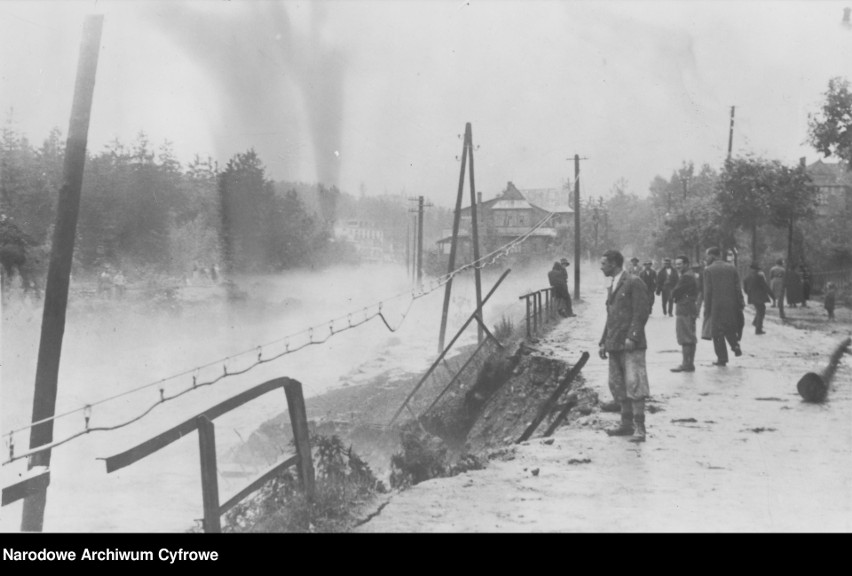 Wielka powódź z 1934 roku na Podhalu. Woda dosłownie porywała całe domy [ZDJĘCIA]