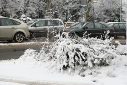 Jazda po śniegu i lodzie. Atak zimy w powiecie krakowskim