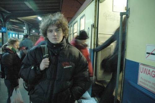 Michał Szarek, student z Kędzierzyna-Koźla: - Jeżdżę pociągiem dość rzadko, ale nie wyobrażam sobie, by zlikwidowali połowę połączeń.