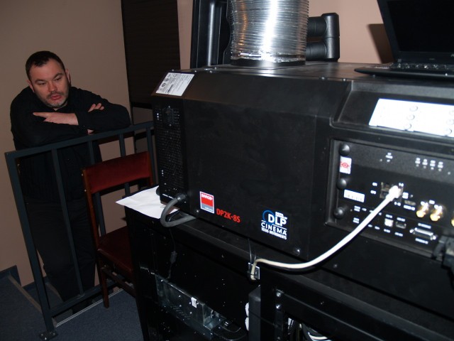 Cyfrowy projektor w WOK Hutnik w Wyszkowie