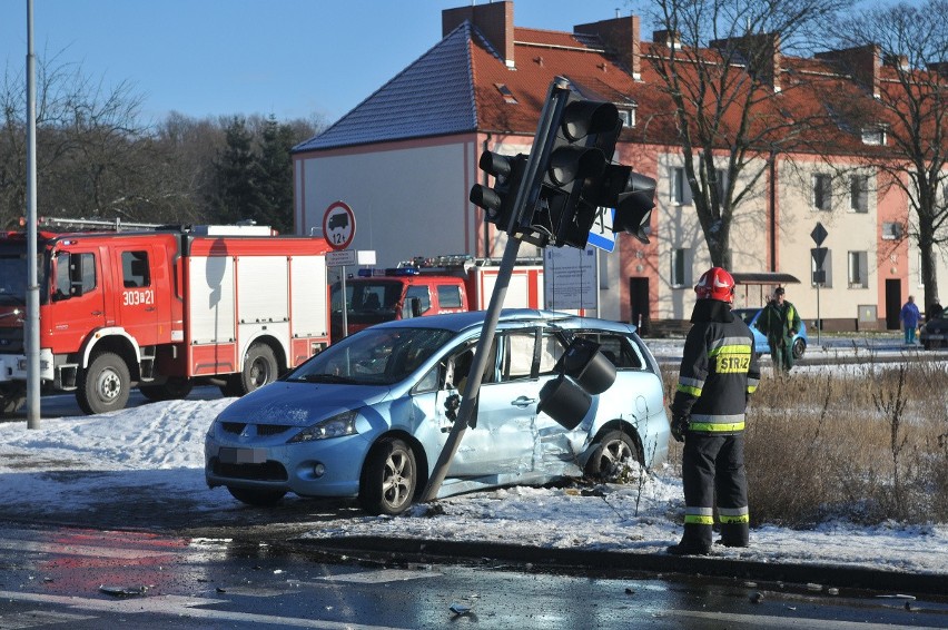Do wypadku doszło w Kostrzynie nad Odrą. Samochody zderzyły...