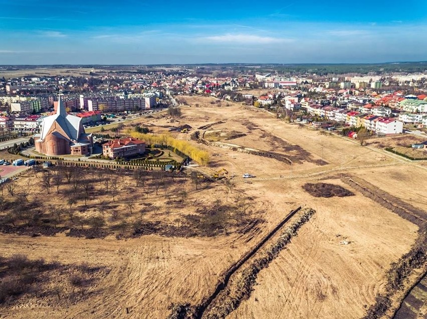 Park Górników Siarkowych w Staszowie. Trwa budowa. ZOBACZ ZDJĘCIA Z DRONA 