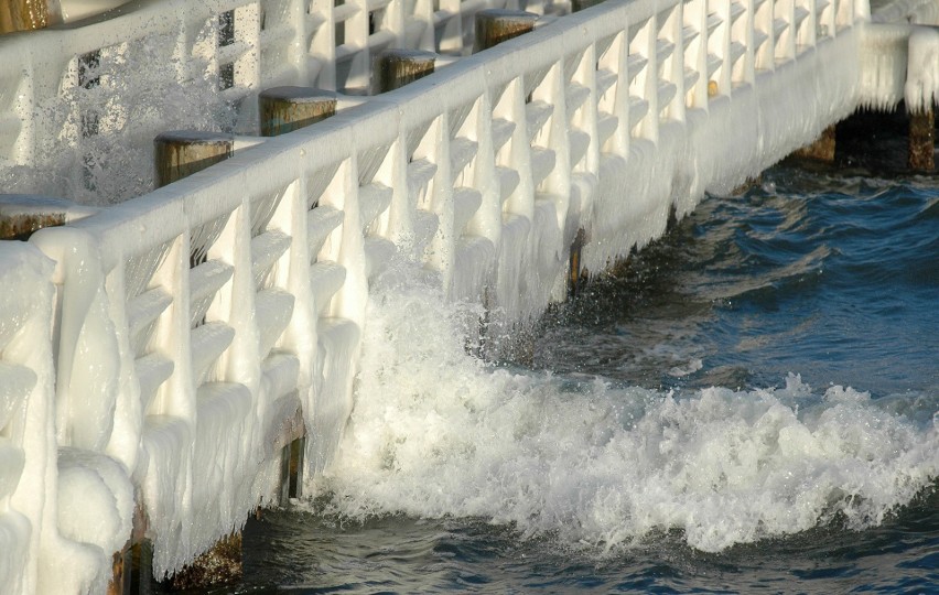 Ale przymroziło! Tak w latach 2008-2009 wyglądała zima w Gdyni. Zaspy, zamieć i magiczne dzieła z lodu