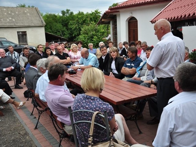 Na spotkanie z burmistrzem Sandomierza przyszło około 50 osób.