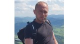 Zaginął 40-letni Szczepan Majkowski z Mszany Dolnej. Pracował w Kętach. Policja i rodzina apelują o pomoc w poszukiwaniach