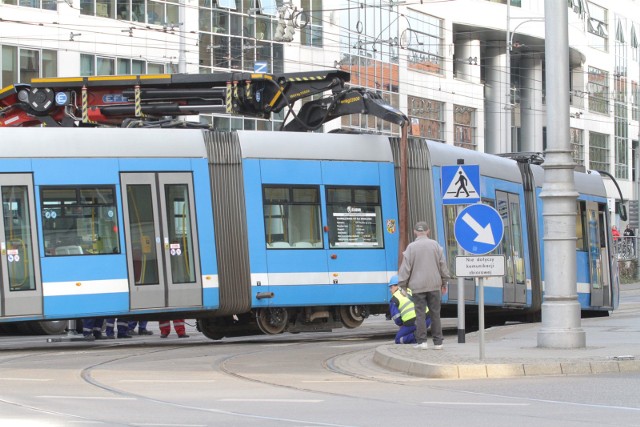 Wykolejenie tramwaju na placu Bema, zdjęcie ilustracyjne