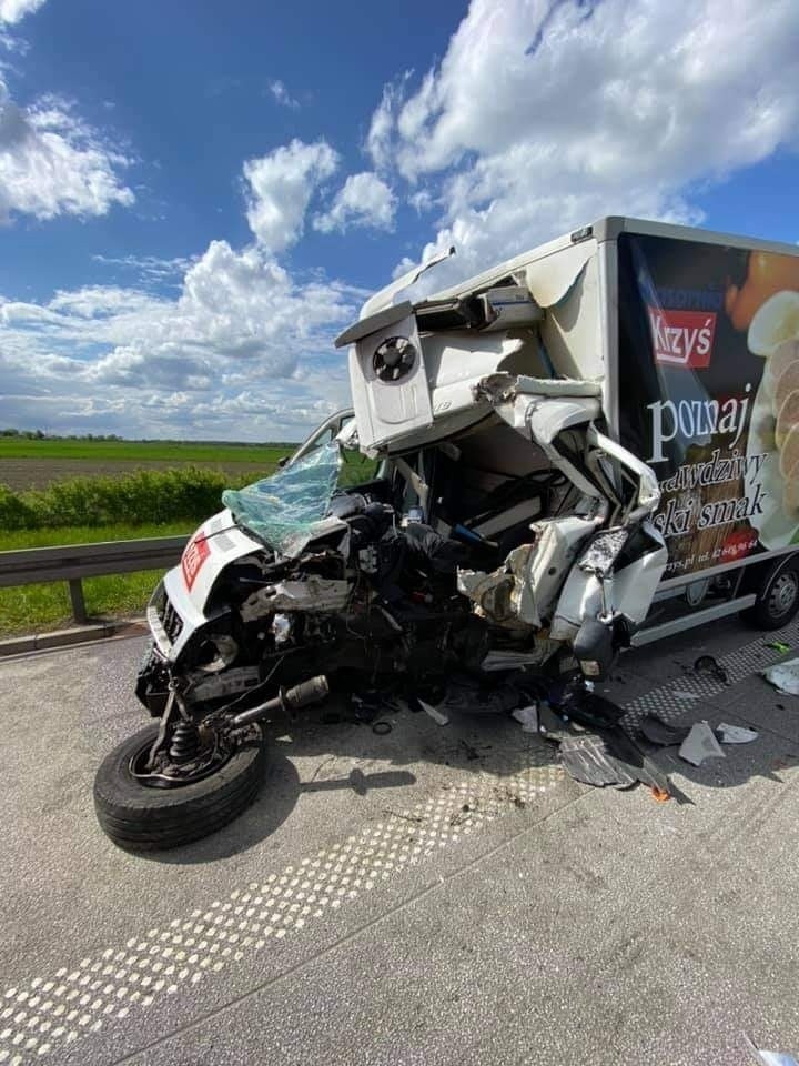 Tragiczny wypadek na autostradzie A1 w gminie Nowosolna. Zginął młody kierowca