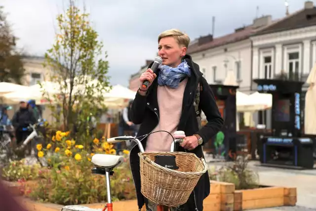 Agata Wojda z Koalicji Obywatelskiej została nową prezydentką Kielc.  Najczęściej porusza się po mieście na rowerze. Ma kilka jednośladów. Więcej na kolejnych zdjęciach