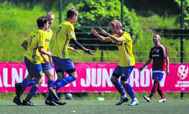 Arka Gdynia ma trzy zespoły, a Lechia Gdańsk ma dwa w rozgrywkach Centralnej Ligi Juniorów