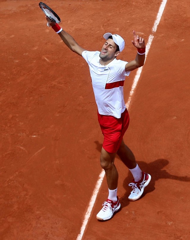 Miesiąc temu Novak przegrał z Marco Cecchinato i odpadł w ćwierćfinale French Open