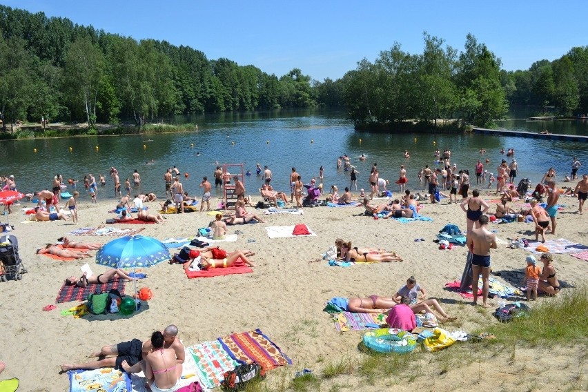 Upały 2014 na Śląsku. Mieszkańcy szukają ochłody na kąpieliskach [ZDJĘCIA]