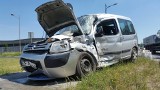 Citroen zderzył się z tirem na ul. Gogolińskiej w Strzelcach Opolskich