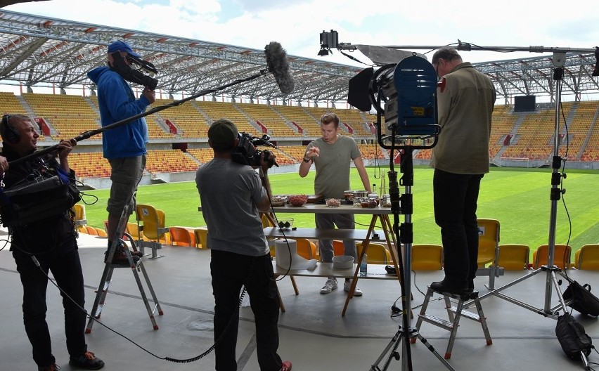 Karol Okrasa tym razem łamał przepisy na Stadionie Miejskim...