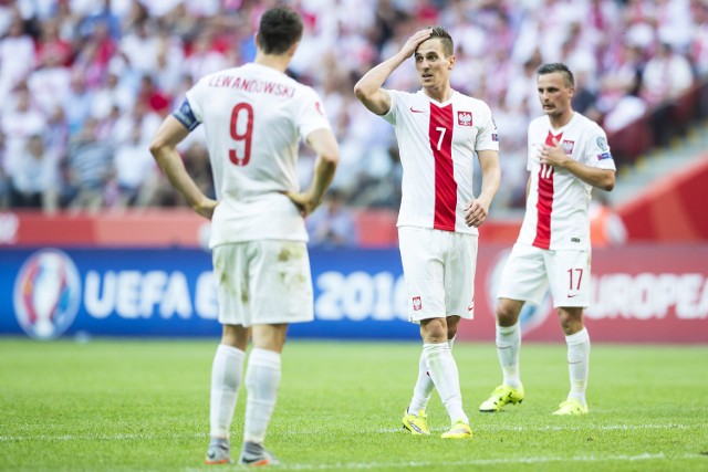 Robert Lewandowski i Arkadiusz Milik w ostatnim czasie są w świetnej formie strzeleckiej. Bramkarz Serbów ma się czego bać...