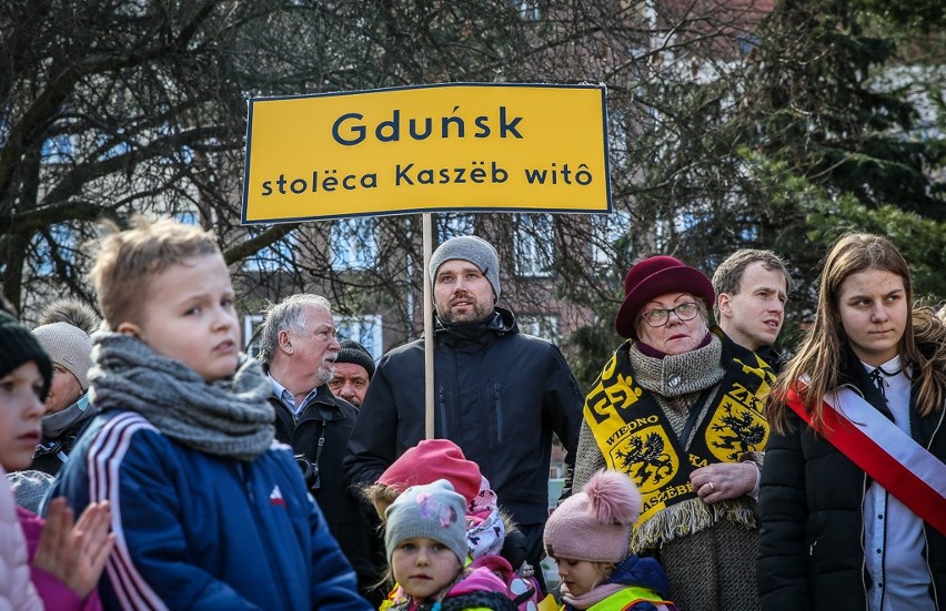 W Gdańsku uczczono Dzień Jedności Kaszubów. Obchody odbyły się pod pomnikiem Świętopełka Wielkiego