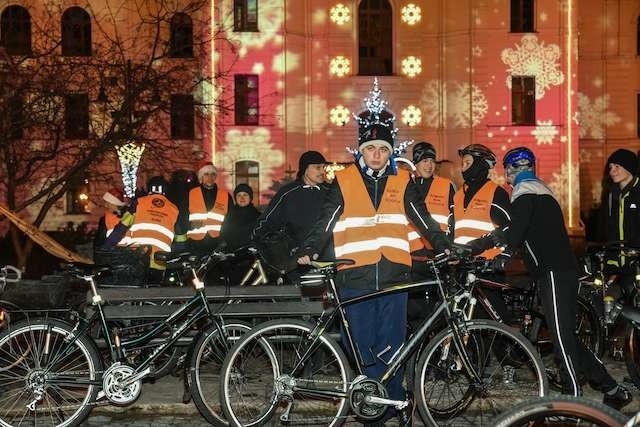 Masa Krytyczna – świąteczny rajdMasa Krytyczna – świąteczny rajd