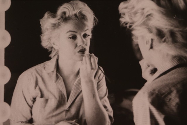 Na zdjęciu fotografia Marilyn Monroe z wystawy w Hali Ludowej