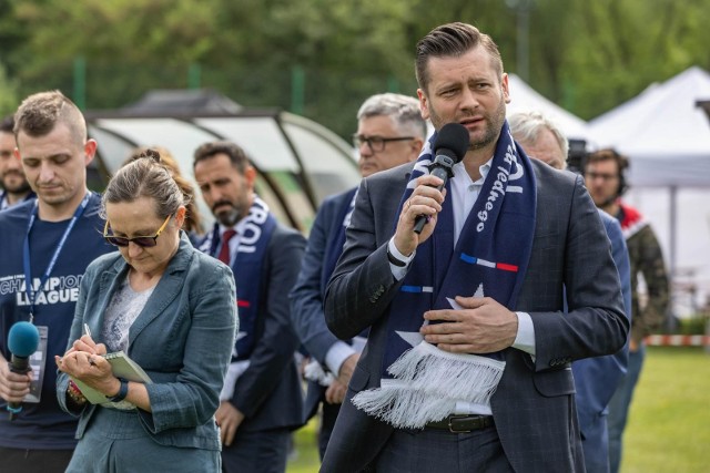 Minister sportu i turystyki Kamil Bortniczuk popiera stanowisko selekcjonera piłkarskiej reprezentacji Polski Czesława Michniewicza w sprawie Macieja Rybusa