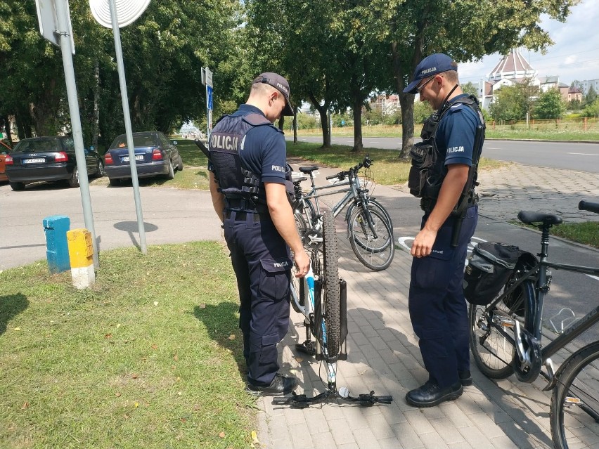 Białystok. Policyjna akcja "Tandem". Funkcjonariusze kontrolowali rowerzystów [ZDJĘCIA]
