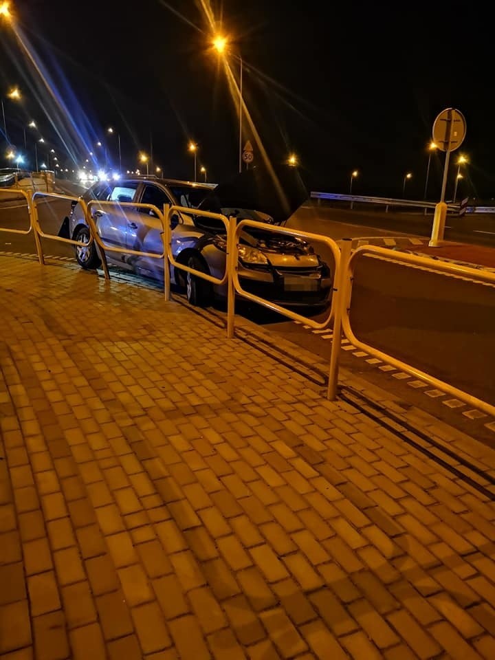 Wypadek w Orońsku. Ciężarówka zderzyła się z samochodem osobowym