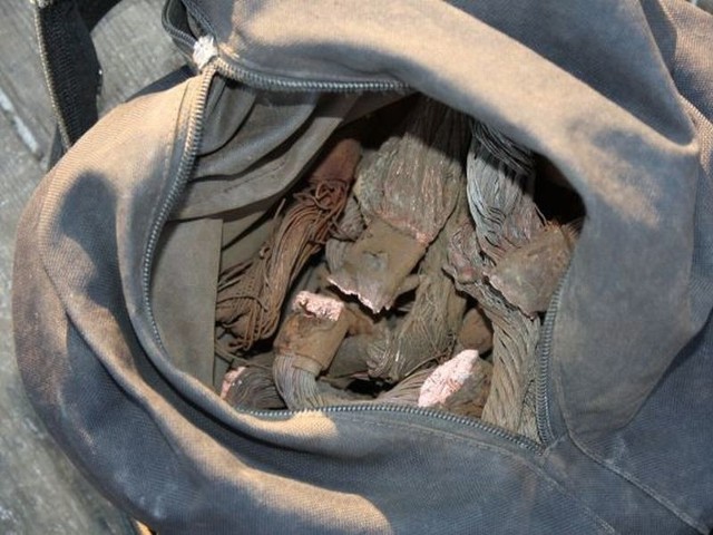 Przy jednym z zatrzymanych policjanci znaleźli metalowe elementy skradzione z torowiska.