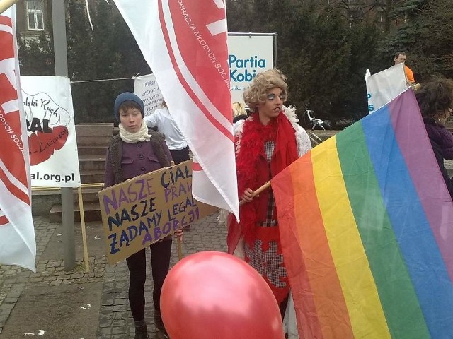 Szczecińskie środowisko LGBT walczy z dyskryminacją na tle orientacji seksualnej.
