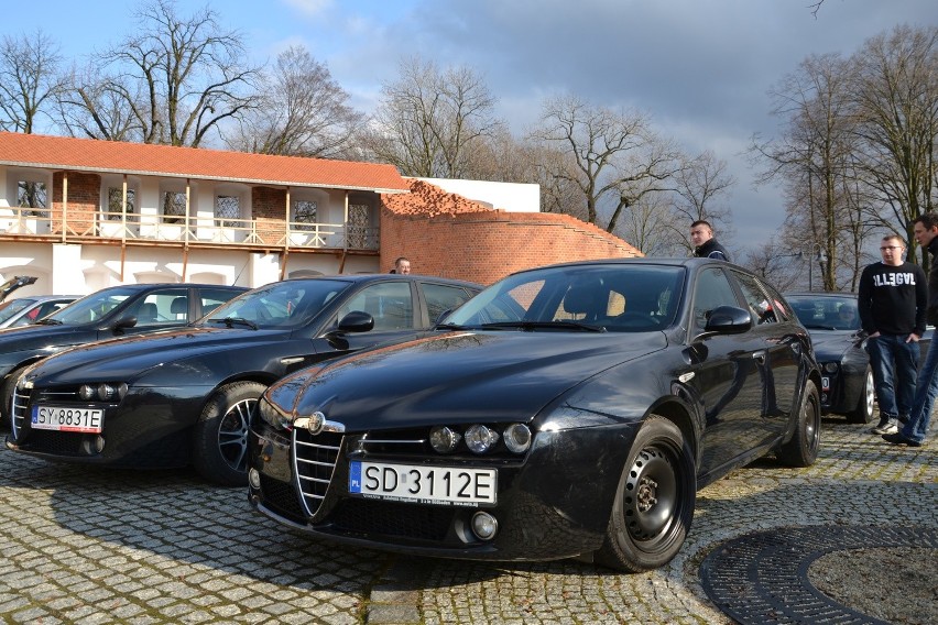 Racibórz: Zlot miłośników alfa romeo na zamku [ZDJĘCIA]