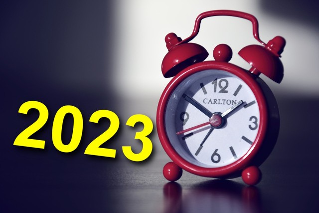 Obowiązujące w Polsce rozporządzenie Prezesa Rady Ministrów reguluje termin zmiany czasu aż do października 2026 roku