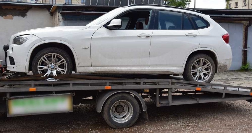 Krakowscy policjanci zatrzymali samochodowego złodzieja i odzyskali skradzione BMW