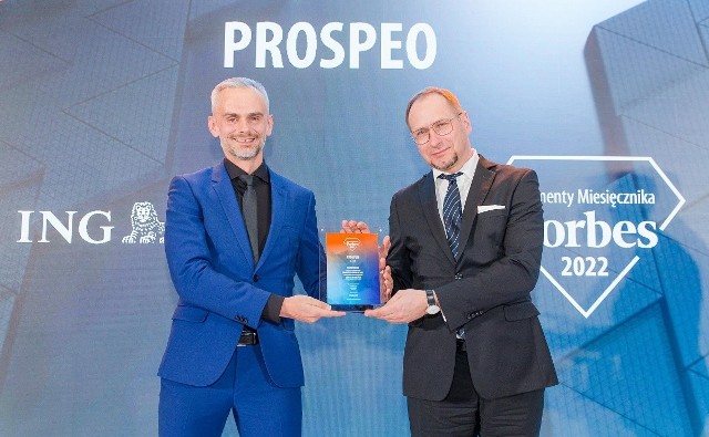Na zdjęciu od lewej: Paweł Pyzara - prezes firmy Prospeo oraz Piotr Jesionek - wiceprezes Prospeo.