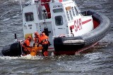 Komisja podała przyczyny wypadku jachtu Delphia 24, do którego doszło w Gdyni. Zginęło trzech żeglarzy. Co się stało? Oto raport
