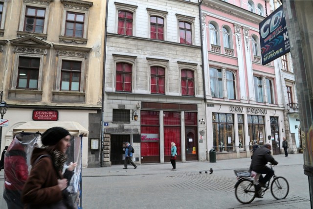 Cocomo w Krakowie wyrósł przy Grodzkiej, tuż obok Rynku. Mieszkańcom przeszkadza wulgarny wygląd klubu go-go.