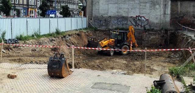 Już za dwa lata w szpecącej luce po sklepie "Barbara&#8221; ma powstać pięciokondygnacyjny budynek mieszkalno-usługowy.