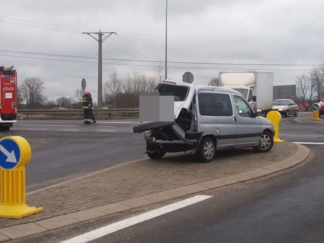 Ogromne szczęście miał 80-letni kierowca, który w...