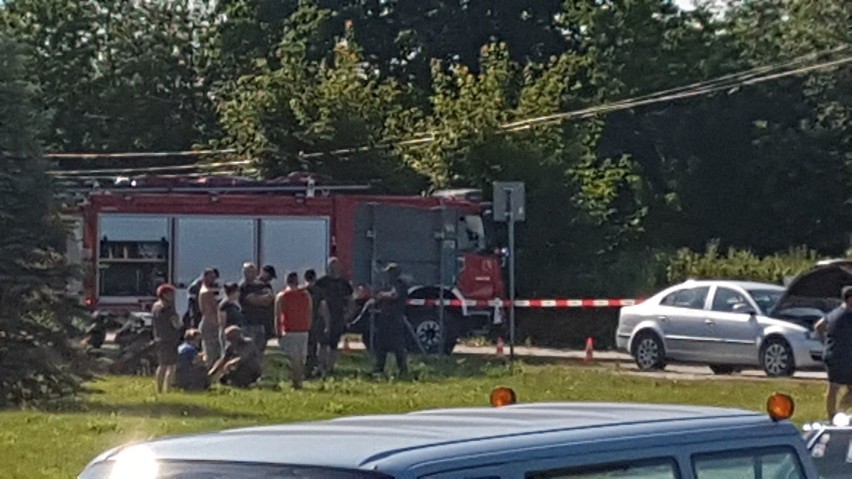 Wypadek w Garczegorzu 17.07.2020. Zderzenie samochodu osobowego z motocyklem kierowanym przez 15-latka. Zdjęcia