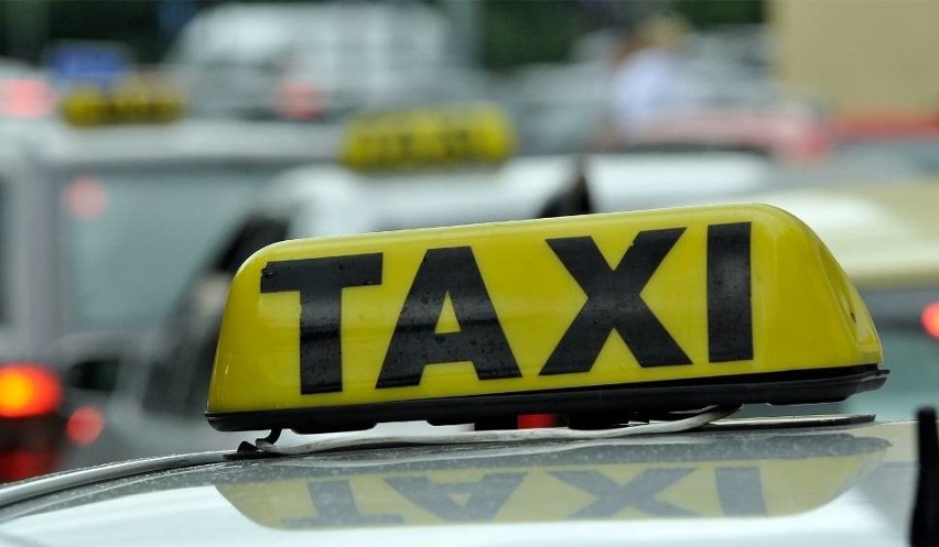 Napad na taksówkarza w Białymstoku: Piotr L. groził...