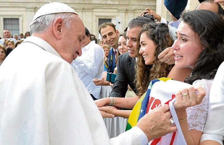 Fabiola zabrała flagę ŚDM 2016 do Watykanu...