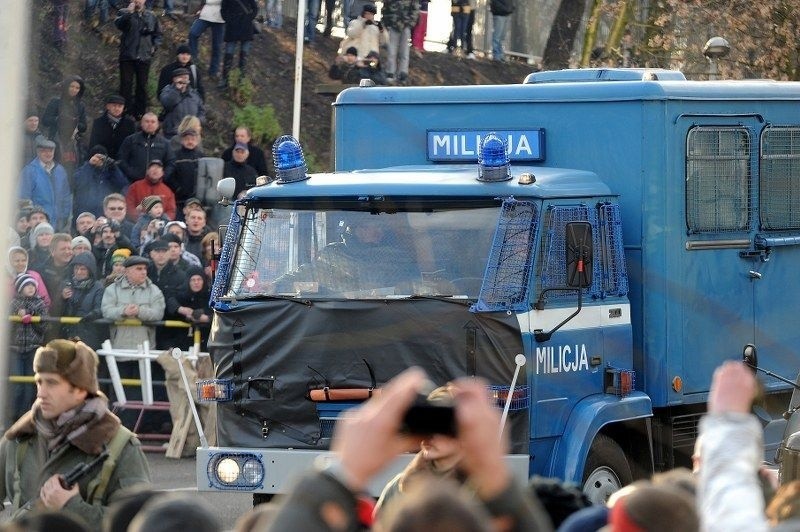 Pacyfikacja szczecińskiej stoczni: inscenizacja