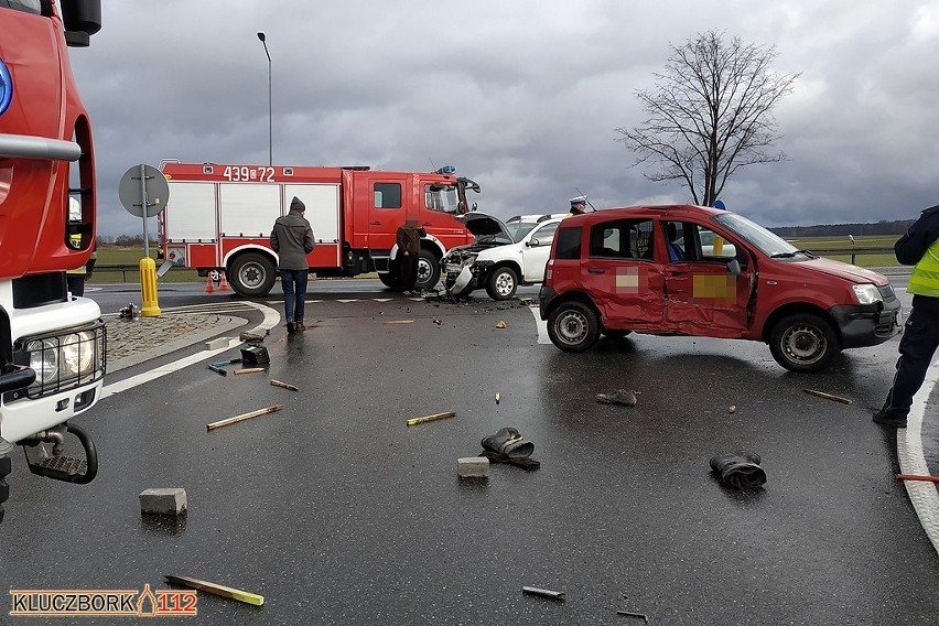 Wypadek na DK 45 w Kuniowie koło Kluczborka.