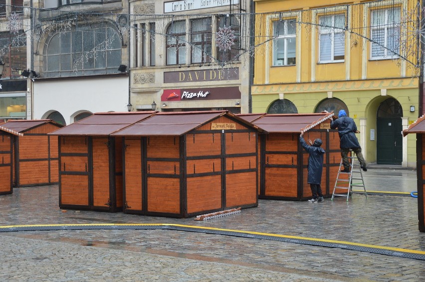 Przygotowania do Jarmarku Bożonarodzeniowego na wrocławskim...