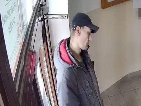 Ten mężczyzna może mieć związek ze sprawą kradzieży przyczepki rowerowej w Sopocie - informuje policja