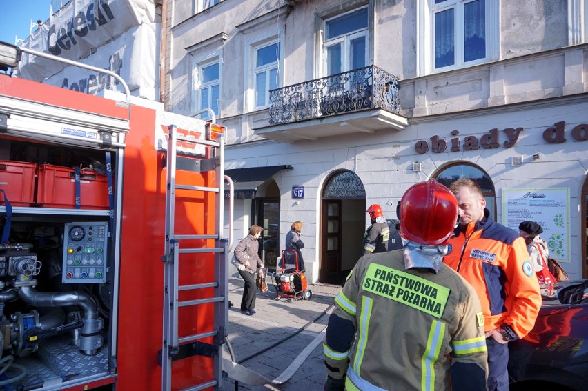 Pożar mieszkania przy ul. Lubartowskiej. Akcja gaśnicza zakończona