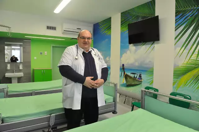 Na czele nowo otwartej kliniki stoi dr hab. n med. prof. UR Artur Mazur