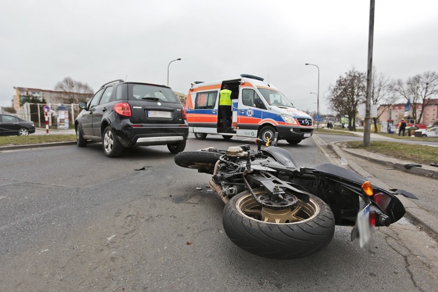 – Mężczyzna z motoru leżał bez ruchu na jezdni – opowiada...