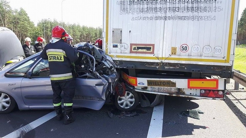 Rył citroena jest kompletnie rozbity