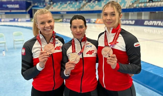 Karolina Bosiek, AndzelikaWójcik, Iga Wojtasik