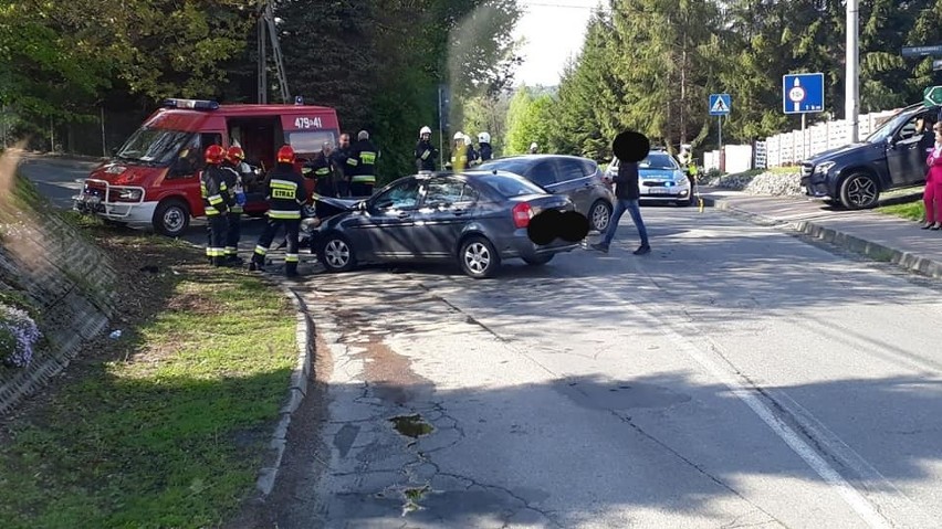 Siepraw. Zderzenie czołowe na skrzyżowaniu. Są poszkodowani