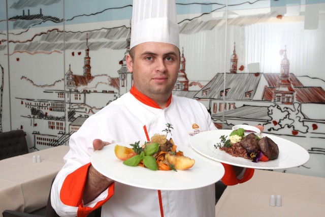 Andrzej Gad, szef kuchni z restauracji Tęczowy Młyn w Kielcach prezentuje dania, które świetnie sprawdzą się na andrzejki. Przepisy w sobotnim dodatku „Kuchnia”.