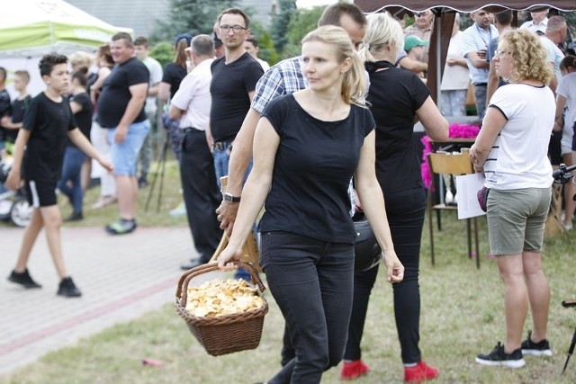 W niedzielę w Szewcach odbył się festyn charytatywny dla chorej Jadwigi Barańczak. >>>Więcej zdjęć na kolejnych slajdach
